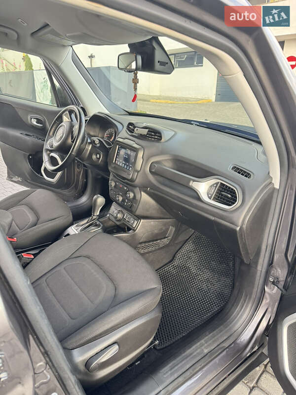 Позашляховик / Кросовер Jeep Renegade 2018 в Львові