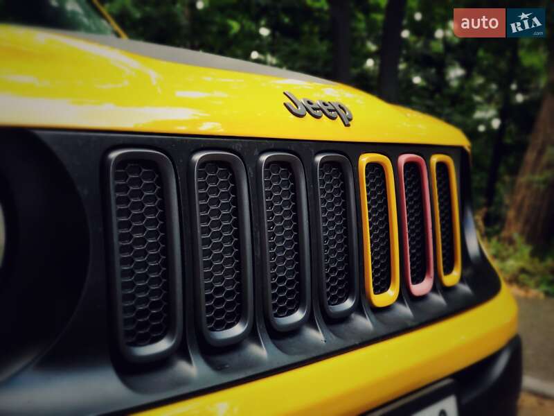 Позашляховик / Кросовер Jeep Renegade 2016 в Києві фото 4 Позашляховик / Кросовер Jeep Renegade 2016 в Києві