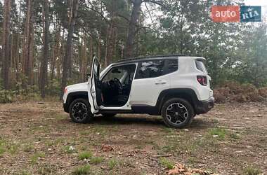 Внедорожник / Кроссовер Jeep Renegade 2016 в 