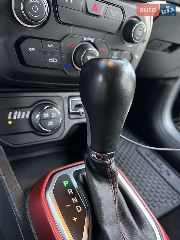 Внедорожник / Кроссовер Jeep Renegade 2018 в Киеве