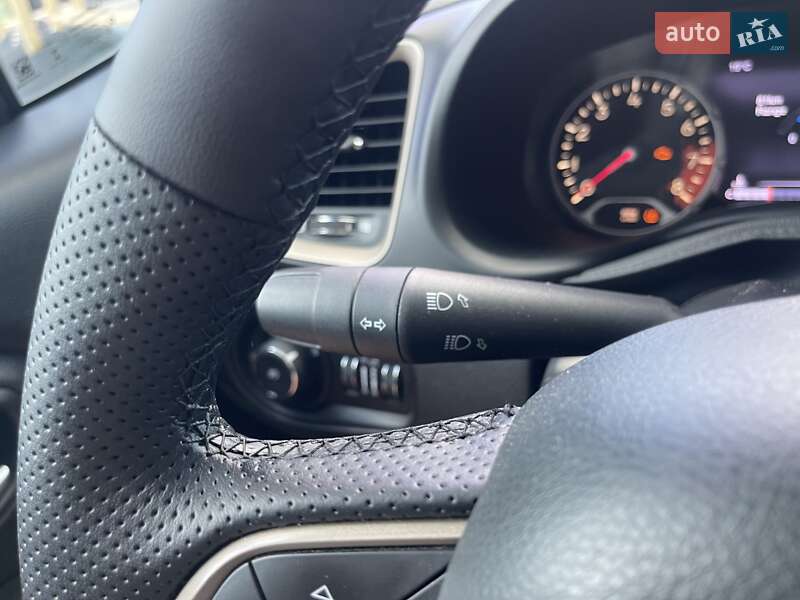 Внедорожник / Кроссовер Jeep Renegade 2016 в Львове