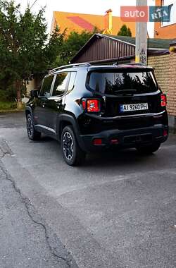 Внедорожник / Кроссовер Jeep Renegade 2017 в 