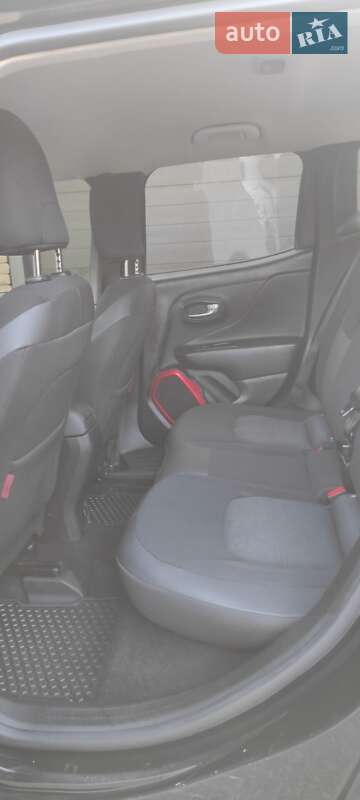 Внедорожник / Кроссовер Jeep Renegade 2017 в Киеве