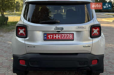 Внедорожник / Кроссовер Jeep Renegade 2016 в 