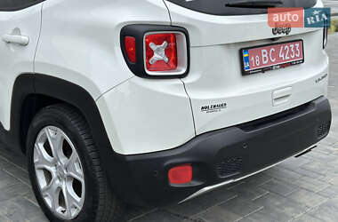 Внедорожник / Кроссовер Jeep Renegade 2017 в 
