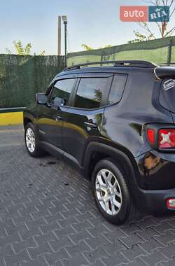 Внедорожник / Кроссовер Jeep Renegade 2015 в 
