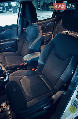 Внедорожник / Кроссовер Jeep Renegade 2018 в Львове