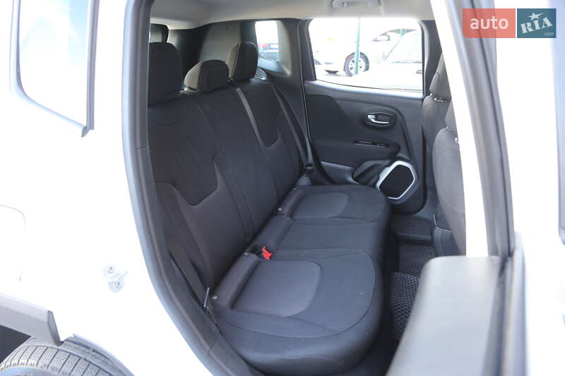 Внедорожник / Кроссовер Jeep Renegade 2018 в Киеве