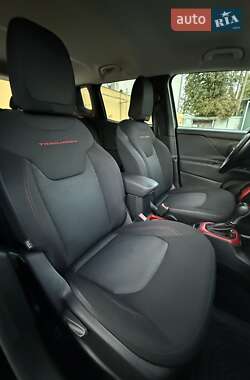 Позашляховик / Кросовер Jeep Renegade 2015 в Львові