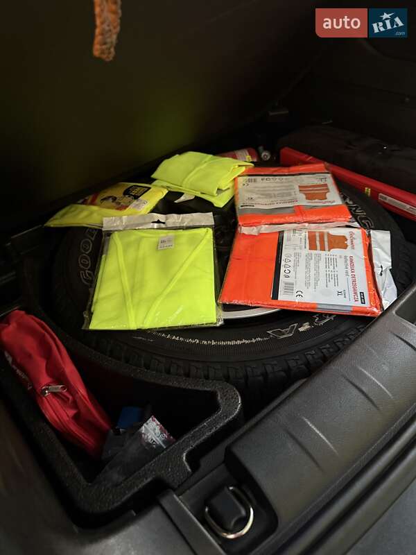 Внедорожник / Кроссовер Jeep Renegade 2015 в Львове фото 37 Внедорожник / Кроссовер Jeep Renegade 2015 в Львове