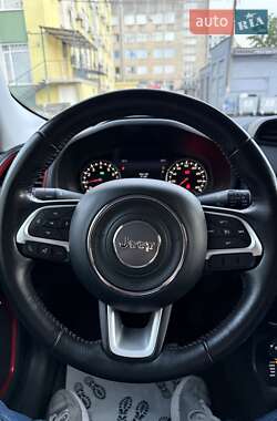 Позашляховик / Кросовер Jeep Renegade 2015 в Львові