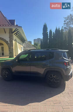 Внедорожник / Кроссовер Jeep Renegade 2018 в 
