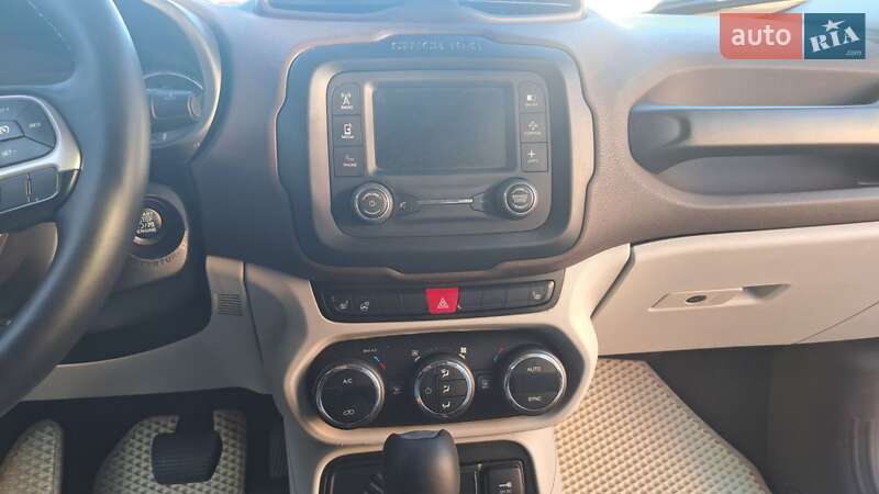 Позашляховик / Кросовер Jeep Renegade 2017 в Києві