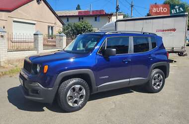 Внедорожник / Кроссовер Jeep Renegade 2017 в 