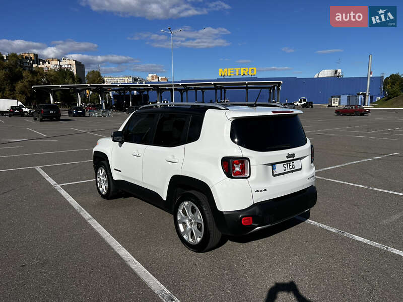Внедорожник / Кроссовер Jeep Renegade 2016 в Киеве