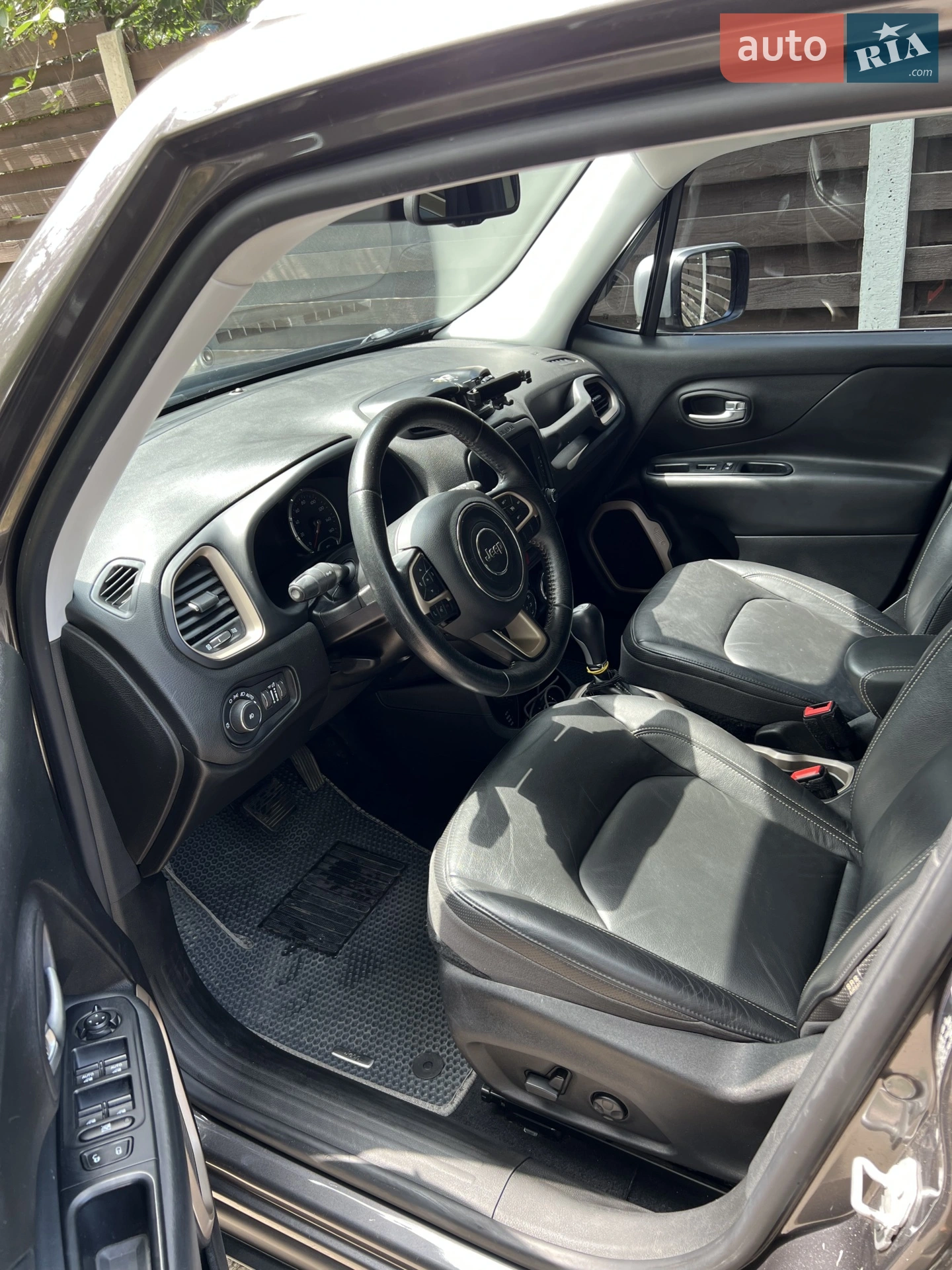 2016 Jeep Renegade - мініатюра 8