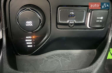 Внедорожник / Кроссовер Jeep Renegade 2015 в 