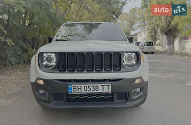Внедорожник / Кроссовер Jeep Renegade 2017 в 