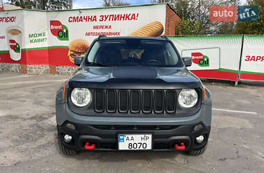 Внедорожник / Кроссовер Jeep Renegade 2016 в 