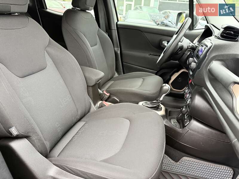 Внедорожник / Кроссовер Jeep Renegade 2016 в Харькове