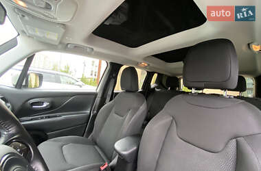Внедорожник / Кроссовер Jeep Renegade 2018 в 