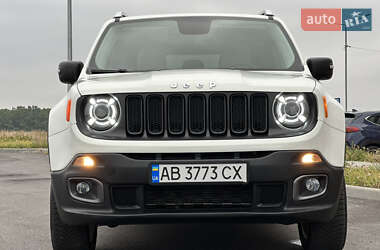 Внедорожник / Кроссовер Jeep Renegade 2017 в 
