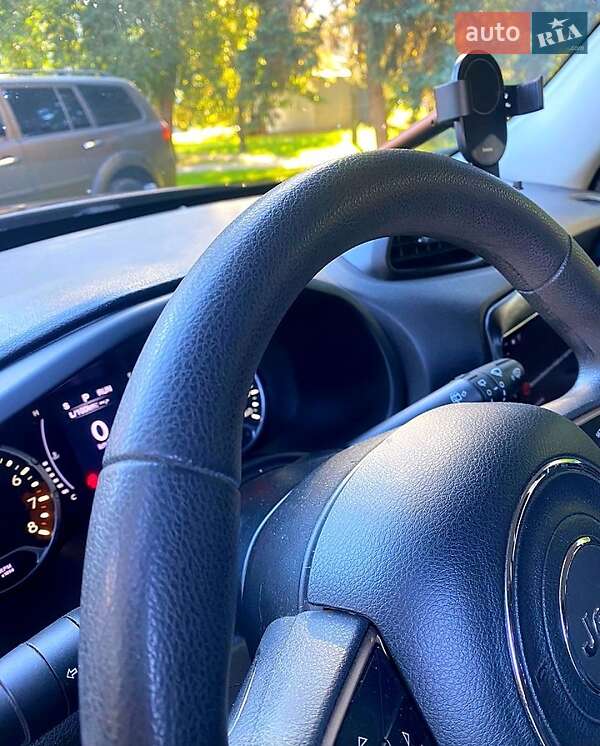 Внедорожник / Кроссовер Jeep Renegade 2017 в Днепре