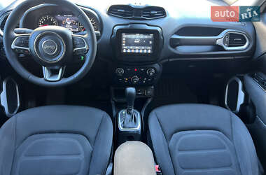 Внедорожник / Кроссовер Jeep Renegade 2017 в 