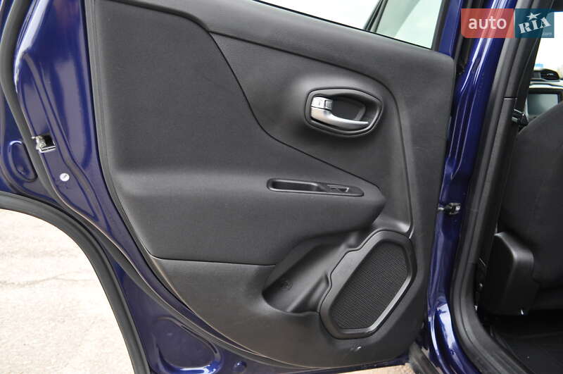 Позашляховик / Кросовер Jeep Renegade 2021 в Києві