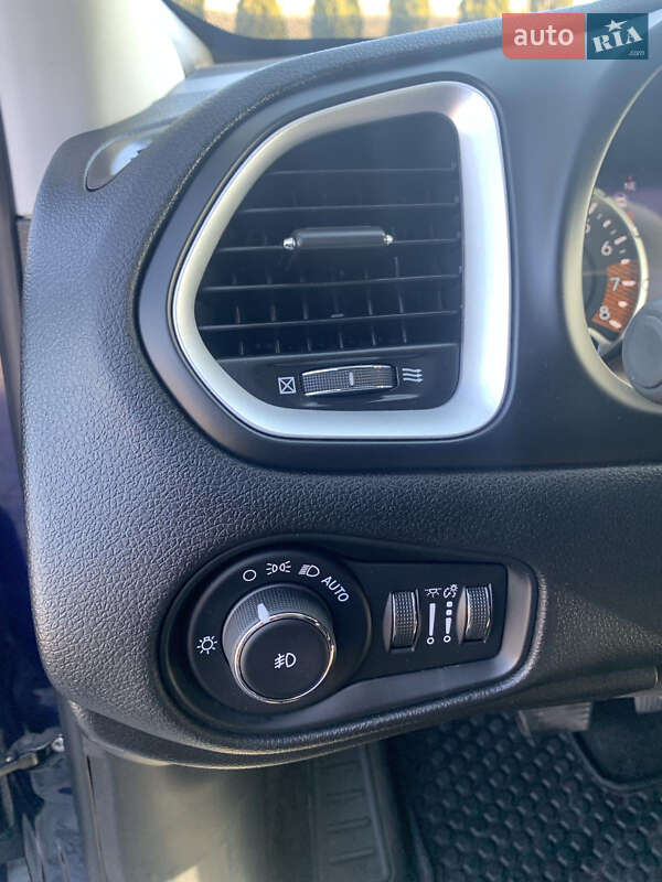 Позашляховик / Кросовер Jeep Renegade 2021 в Рівному фото 18 Позашляховик / Кросовер Jeep Renegade 2021 в Рівному