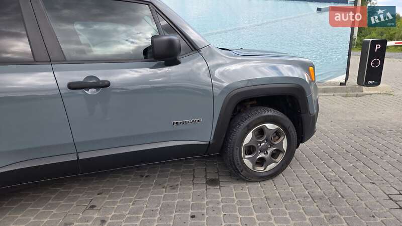 Внедорожник / Кроссовер Jeep Renegade 2017 в Львове