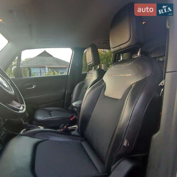 Позашляховик / Кросовер Jeep Renegade 2016 в Запоріжжі