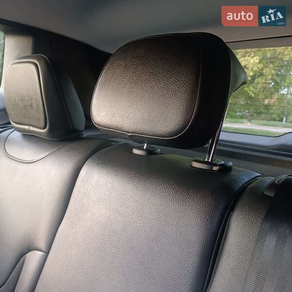 Позашляховик / Кросовер Jeep Renegade 2016 в Запоріжжі