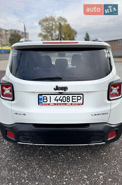 Внедорожник / Кроссовер Jeep Renegade 2016 в 