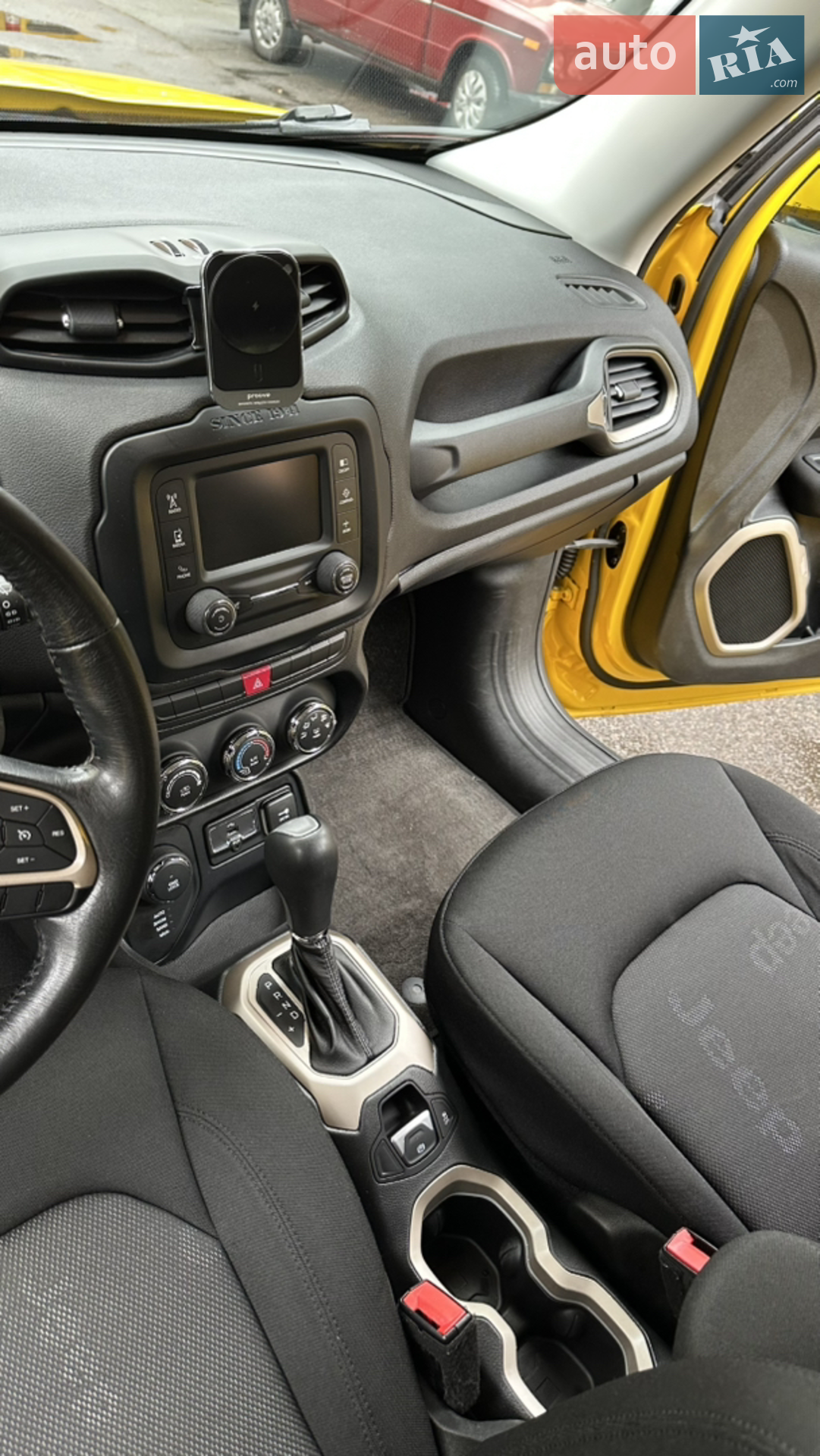 2015 Jeep Renegade - мініатюра 12
