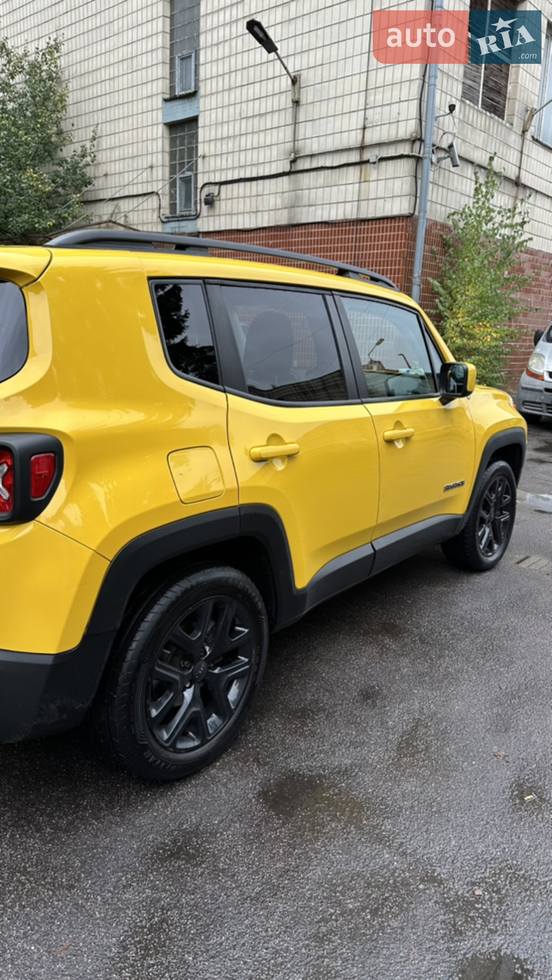 2015 Jeep Renegade - мініатюра 18