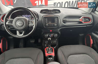 Внедорожник / Кроссовер Jeep Renegade 2015 в 
