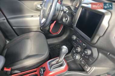 Внедорожник / Кроссовер Jeep Renegade 2018 в 