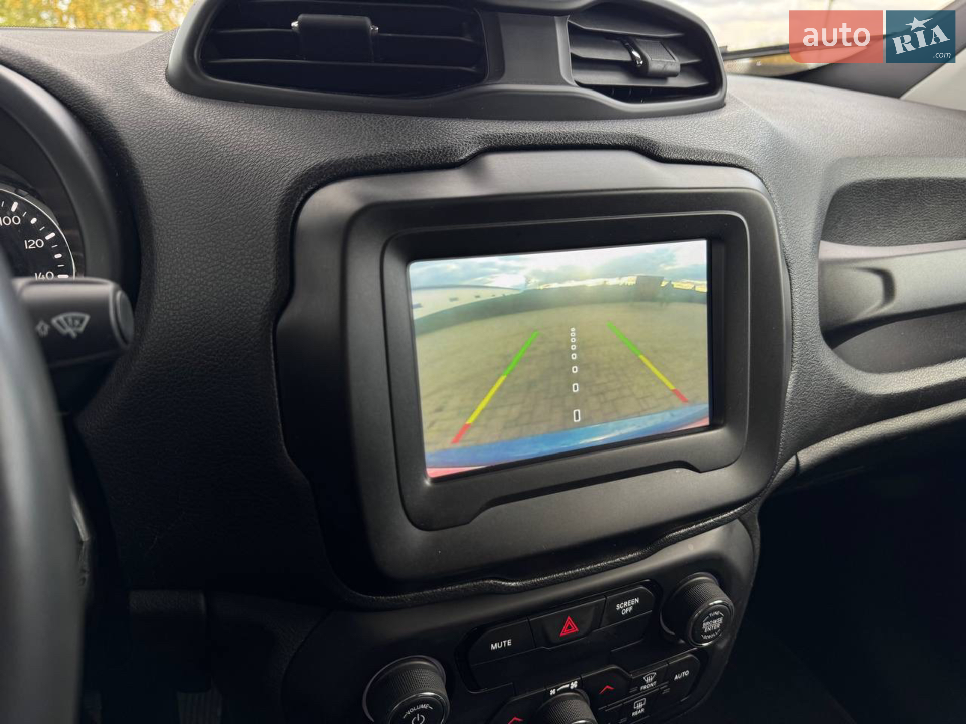2020 Jeep Renegade - мініатюра 15