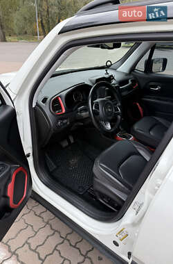 Внедорожник / Кроссовер Jeep Renegade 2018 в 