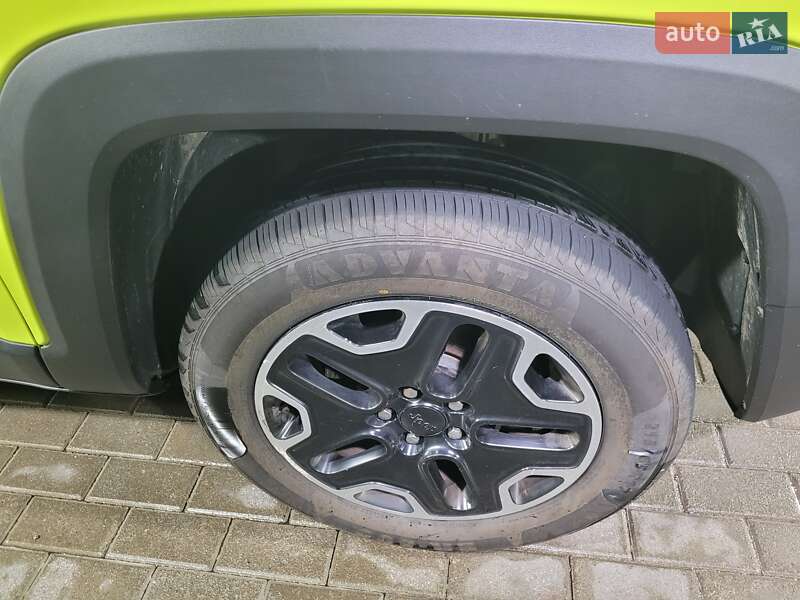 Позашляховик / Кросовер Jeep Renegade 2017 в Львові