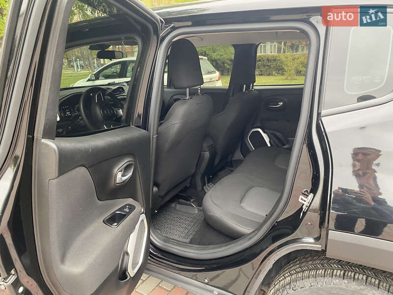 Внедорожник / Кроссовер Jeep Renegade 2018 в Сумах