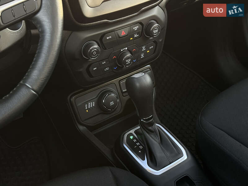 Позашляховик / Кросовер Jeep Renegade 2021 в Києві