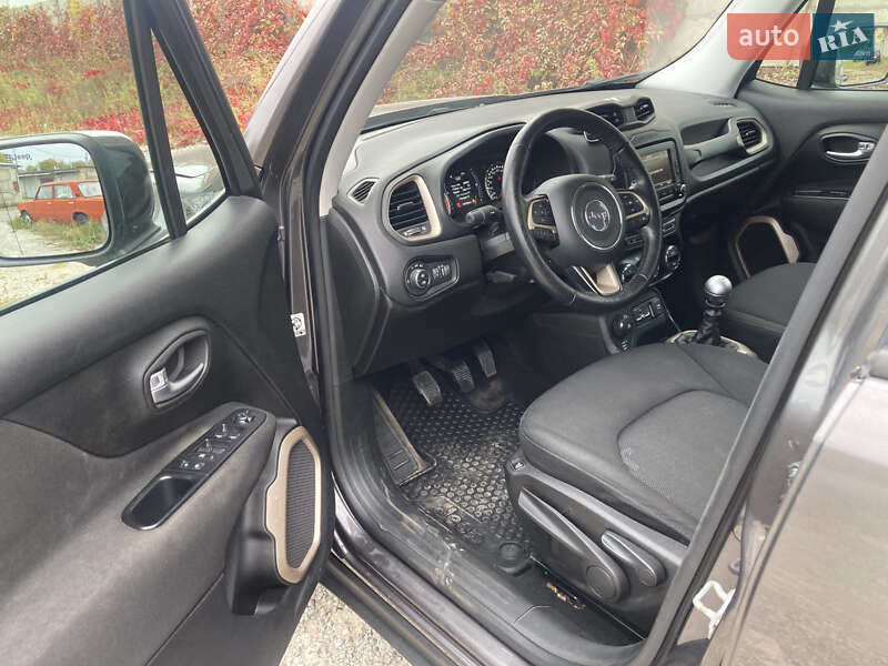 Позашляховик / Кросовер Jeep Renegade 2017 в Харкові
