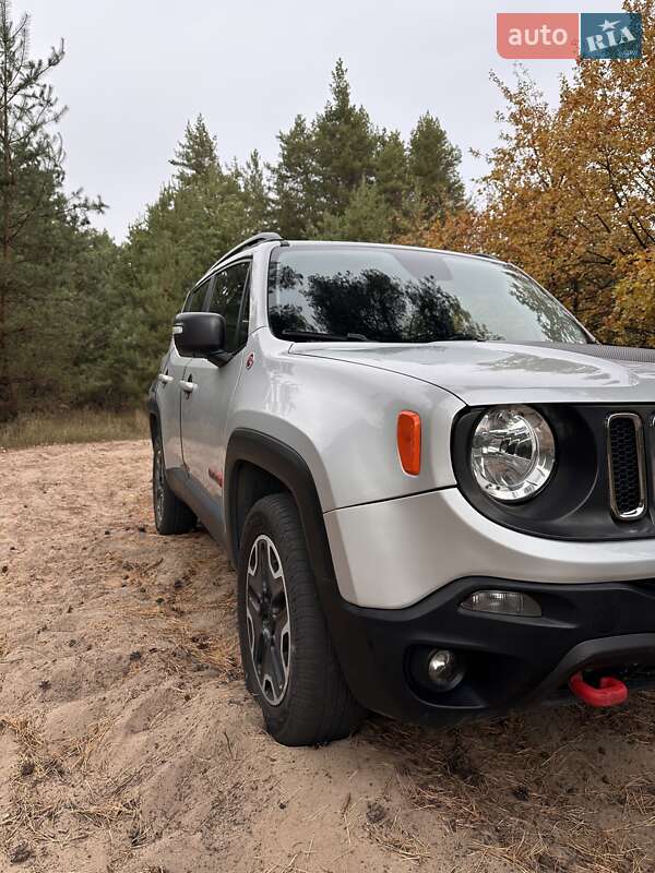 Внедорожник / Кроссовер Jeep Renegade 2015 в Днепре