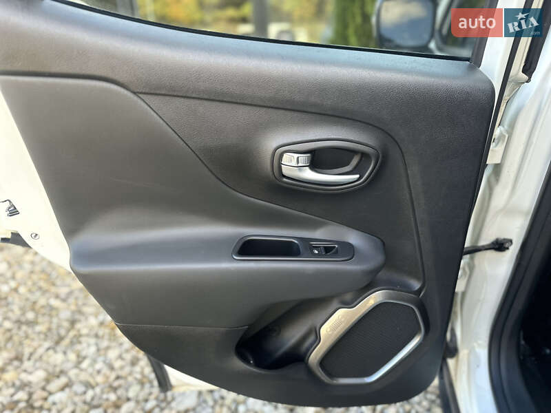 Внедорожник / Кроссовер Jeep Renegade 2018 в Львове