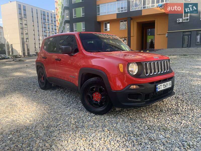 Внедорожник / Кроссовер Jeep Renegade 2015 в Ивано-Франковске