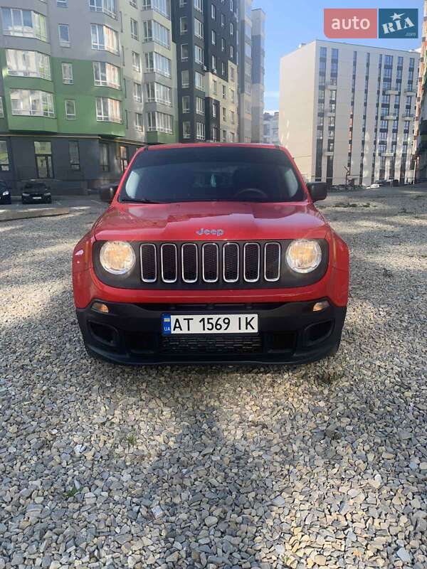 Внедорожник / Кроссовер Jeep Renegade 2015 в Ивано-Франковске
