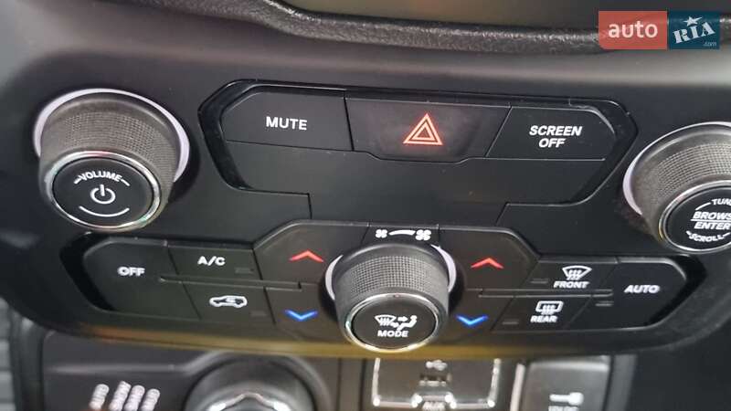 Позашляховик / Кросовер Jeep Renegade 2018 в Києві