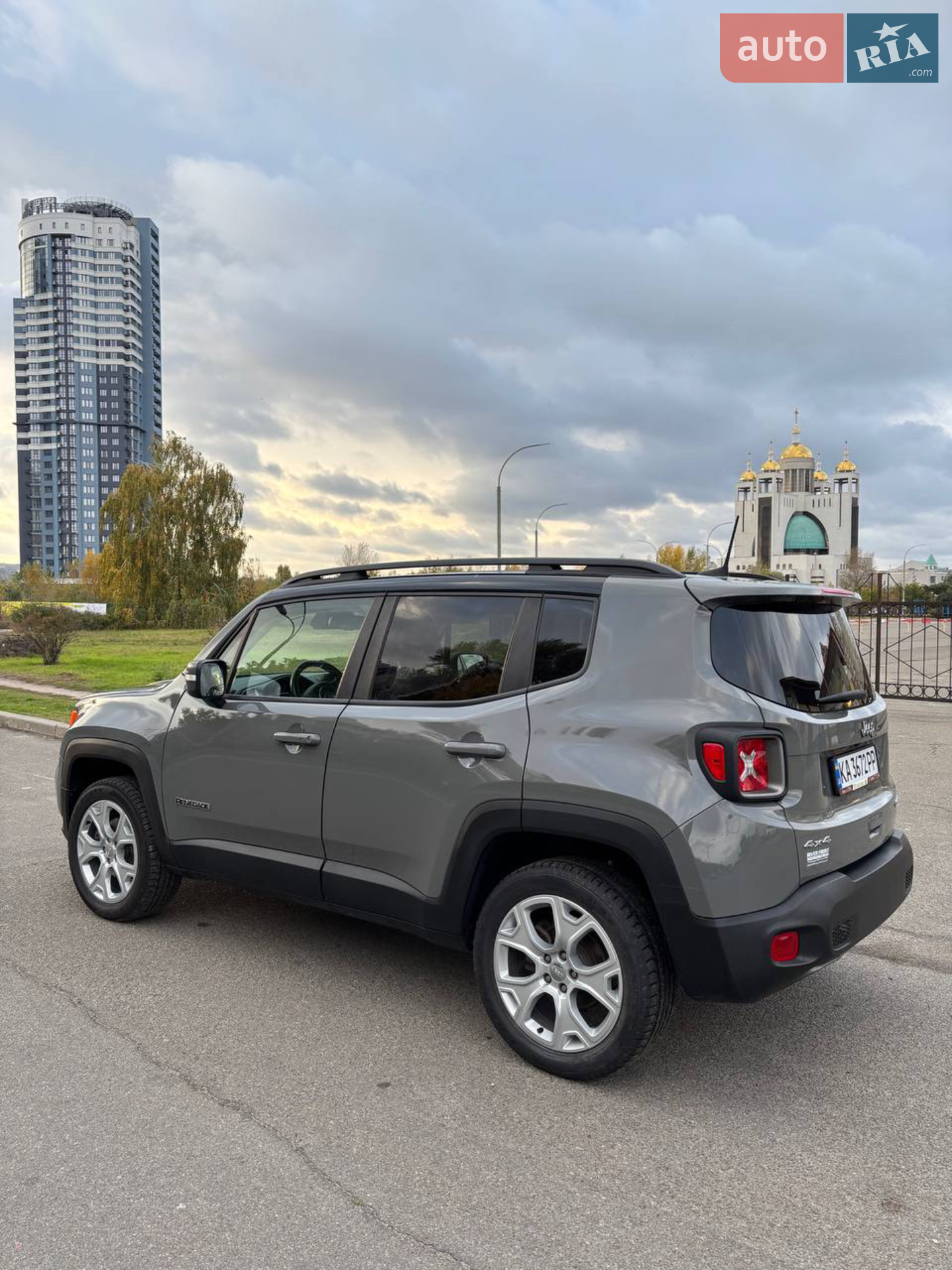 2020 Jeep Renegade - мініатюра 4